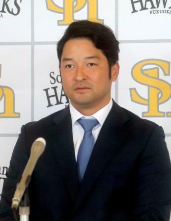 ソフトＢ嶺井、７５００万円更改　今季は４４試合出場にとどまる