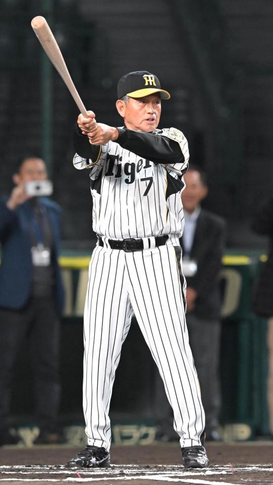 阪神タイガース真弓明信選手の写真 - スポーツ別