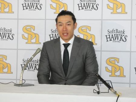 ソフトバンク・柳田　「監督を胴上げしたい。死ぬ気であと３年」７年契約４年目終了５０００万減　５億７千万円