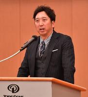 　ＮＰＢ新人選手研修会の講義で熱く語る藤川球児氏（撮影・開出牧）