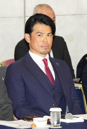 　１２球団監督会議に臨む今江監督（代表撮影）