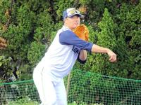 　２日続けて特守を行う村上