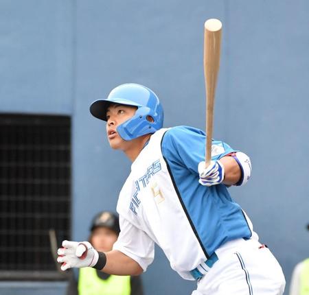 日本ハム　野村が“今季１号”先制ソロ　三塁定位置獲りへアピール