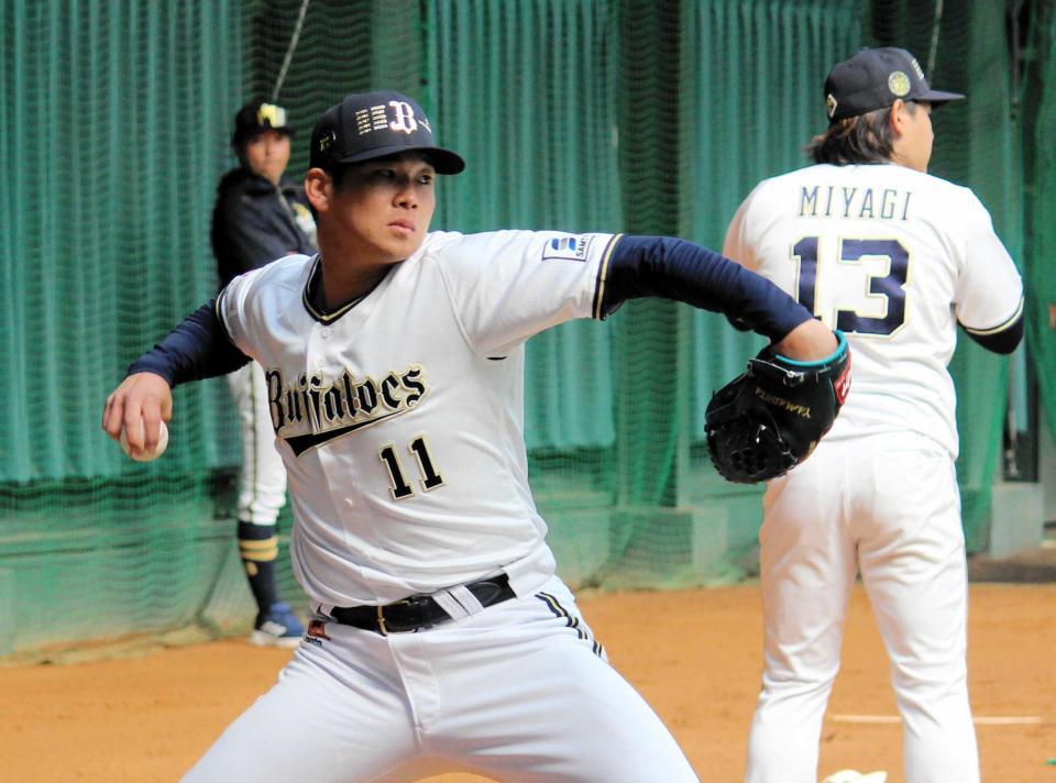 　今キャンプ２度目のブルペン入りした山下