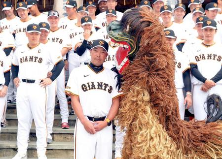 　獅子にかまれても冷静沈着な阿部監督