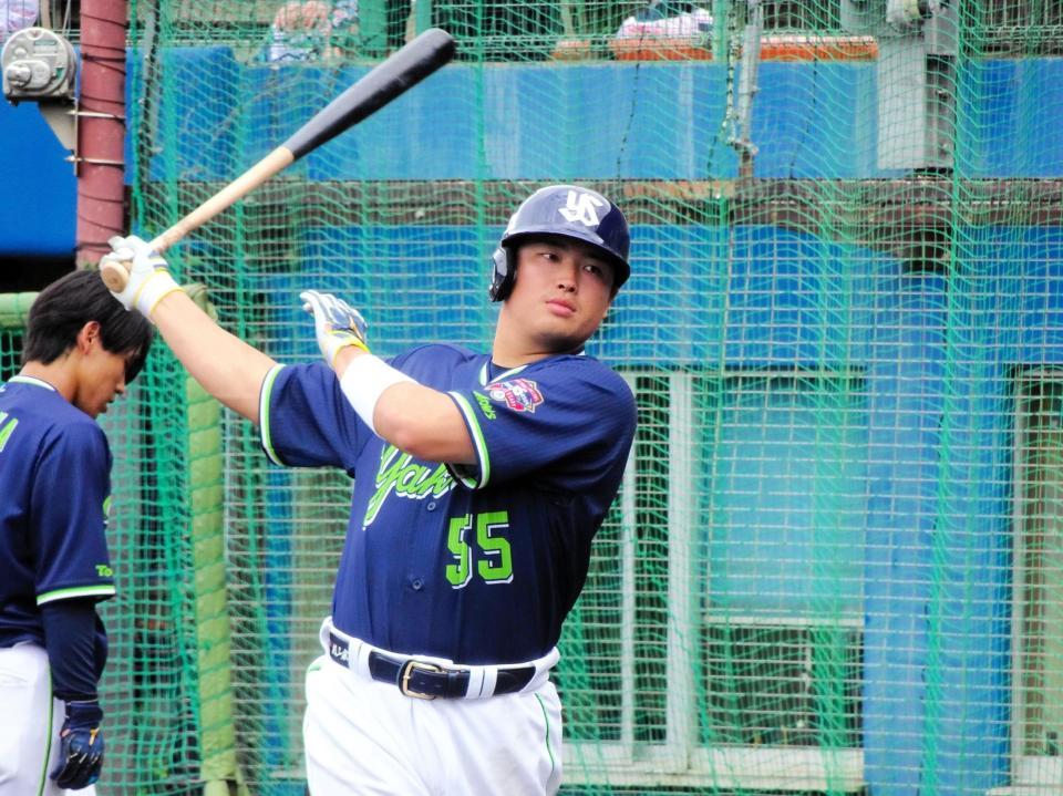 　ライブＢＰに向けて準備する村上