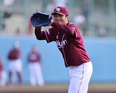 　７回、１イニングを無失点に抑えた則本（撮影・金田祐二）