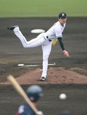 　１回無失点の佐々木（撮影・金田祐二）