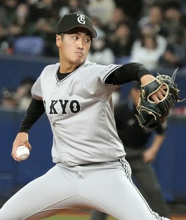 　１回無失点の巨人・西舘＝京セラドーム