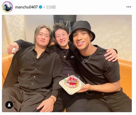 　日本ハム・万波のインスタグラム（ｍａｎｃｈｕ０４０７）より
