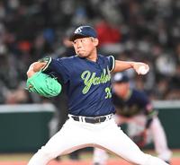 　８回、１イニングをピシャリと抑えた田口（撮影・園田高夫）