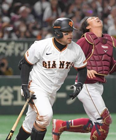 　巨人を退団することとなったオドーア＝２４日