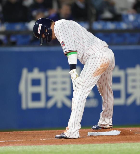 ヤクルト・山田は「下半身の違和感」で途中交代 高津監督明かす 「哲人