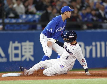 【写真】ヤクルト・山田登録抹消の激震　変わって宮本昇格　元気ハツラツに練習合流