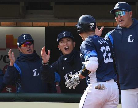 西武　快勝でパ唯一の開幕２連勝！打線活発１５安打８得点　隅田力投　新戦力の甲斐野も２戦連続無失点