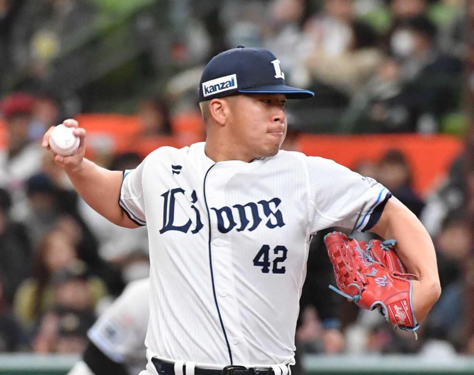 　オリックス打線相手に力投するボー・タカハシ（撮影・佐々木彰尚）