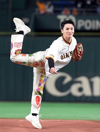 　始球式で１２５キロをマークしたＪＯ１・川西拓実（撮影・佐藤厚）