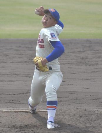 　参考記録ながら公式戦初先発で完全試合を達成した神戸国際大付・山本