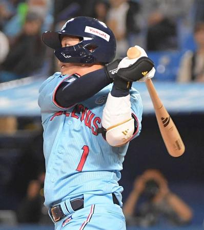 　２回、山田は復帰後初打席で遊直に終わる（撮影・佐藤厚）