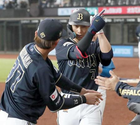オリックス・西川　移籍１号　今季１１０打席目　逆転勝利呼ぶ一発「これでまた乗っていければ」