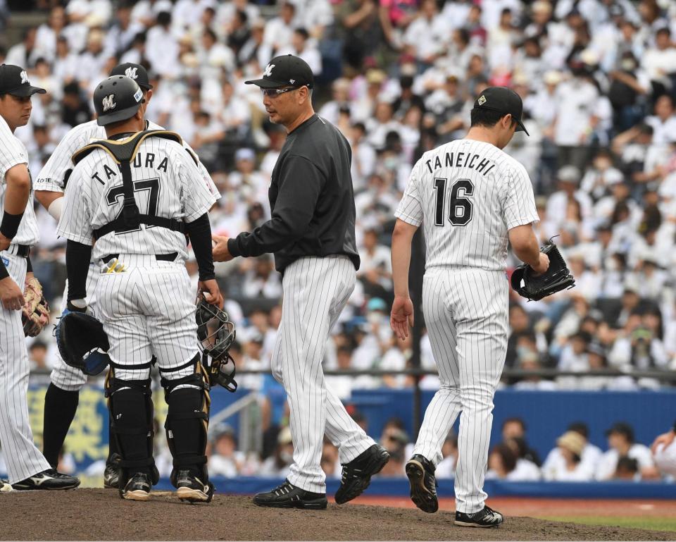 　６回途中、降板する種市（撮影・佐々木彰尚）