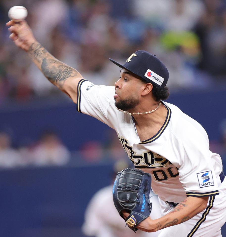 　好投する先発のエスピノーザ（撮影・坂部計介）