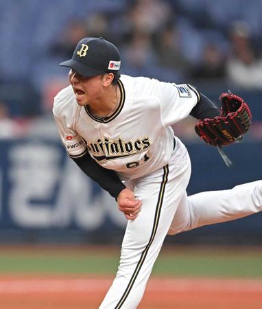 　マウンドで絶叫する古田島