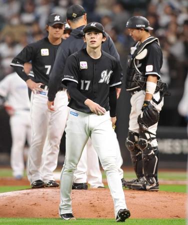 　６回途中で降板する佐々木