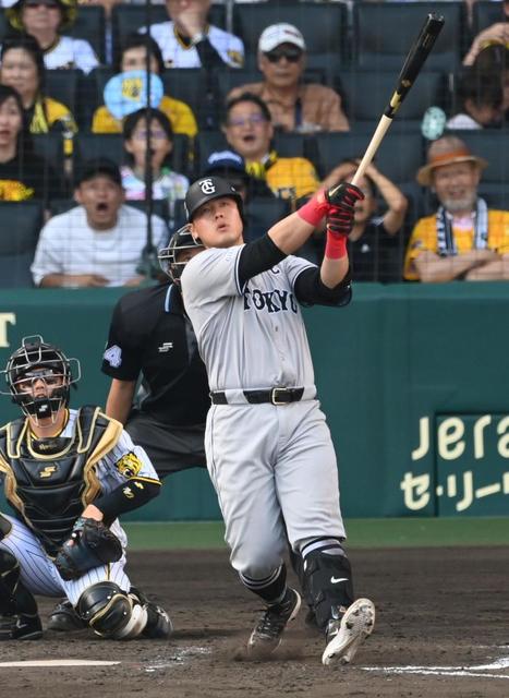 巨人・岡本和真が9回に起死回生の同点弾！ゲラの157キロを仕留める