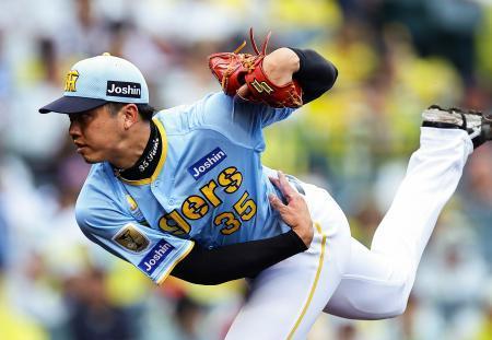 　８回無失点と好投し、７勝目を挙げた阪神・才木＝甲子園