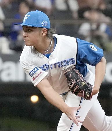 　完封で５勝目を挙げた日本ハム・伊藤＝エスコンフィールド