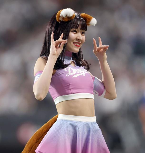 チアドラめちゃくちゃ可愛ええがな」本家ファイターズガールとのきつね