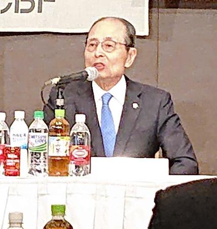 　会見に臨んだソフトバンク・王会長（撮影・伊藤玄門）