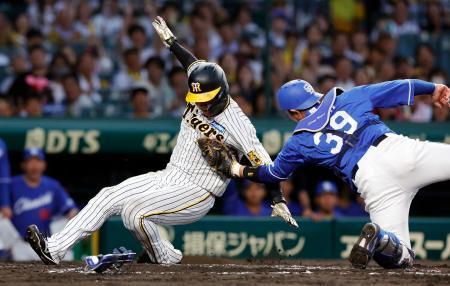 神１-１中（２６日）　投手陣が踏ん張り分ける