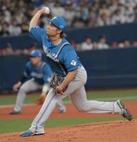 　１回、力投する伊藤（撮影･金居みつよし）