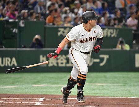 巨人・岡本和真がリーグ単独トップの１６号ソロ　首位攻防の一戦で先制弾　坂本の復帰第１打席は見逃し三振