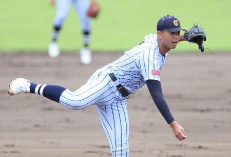 　４回無失点の好投を見せた東海大菅生・宮本恭佑（撮影・金田祐二）