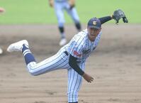 　４回無失点の好投を見せた東海大菅生・宮本恭佑（撮影・金田祐二）