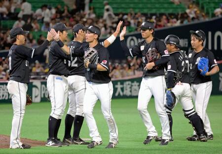 ロッテ　一挙７得点で逆転勝利　首位ソフトバンクと６差