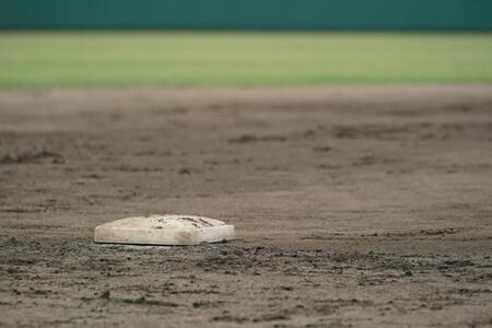 センバツ８強の山梨学院が準々決勝で散る　昨夏Ｖの東海大甲府との強豪対決に敗れる