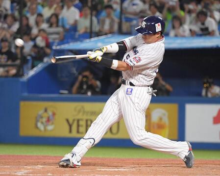 ヤクルト・村上がＧ岡本和に並ぶ１６号弾で勝ち越し　４点ビハインドを一丸で逆転　１４試合ぶりの一発でお目覚めか