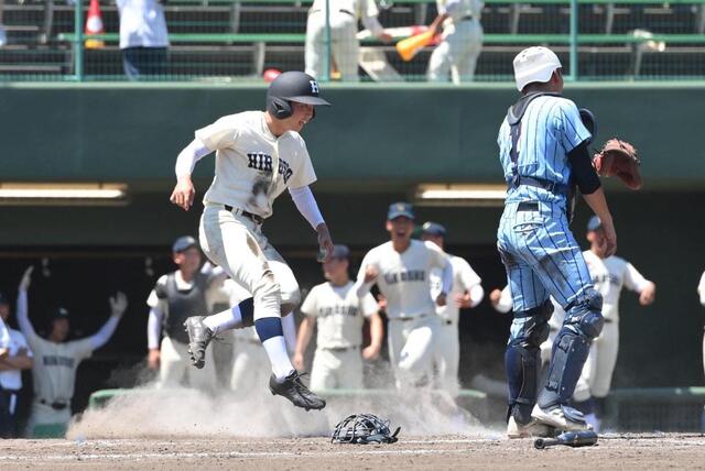 広島商が3年連続の4強 投打の歯車がっちり、7回コールド勝ち