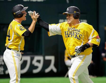 ソフトバンクが２連勝　山川が１５号２ラン、オリックス・宮城から今季３発目　正木も１号２ランで初回に４点