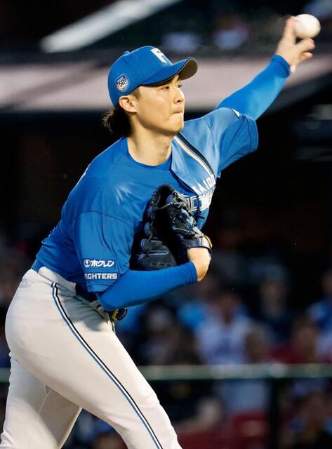 日本ハム・山崎が危険球退場 楽天・鈴木の頭部を直撃 7回途中、無失点 