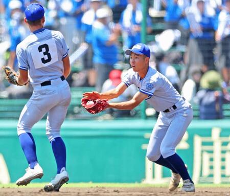 　５回、石田の打球を胡摩が弾いて頭に当たった後、石浦が好捕しアウトとする