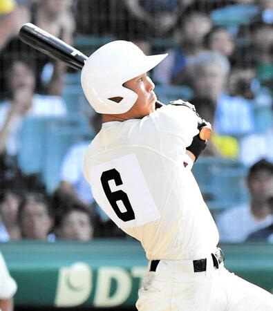 早実が逆転勝ち　プロ注目の主将・宇野が３点二塁打を含む３安打３打点　清宮を擁した１５年以来の夏４４勝目