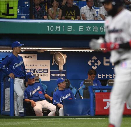 中日　悪夢のサヨナラ負けで３連敗　今季ワースト借金１３　細川の起死回生同点弾も野選で傷口広げる