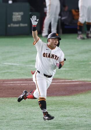 巨人　浅野の満塁弾で２カード連続の勝ち越し！今季初安打がグランドスラムの離れ業　戸郷が初の２試合連続完封で２桁勝利に王手