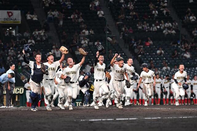 ミラクル・大社だ！ 逆転勝ちで１０７年ぶり夏２勝 延長十回に２得点 石飛監督「ＯＢ、先人の築きあげたものを礎に成就」「生徒の力は無限大」/野球/デイリースポーツ  online