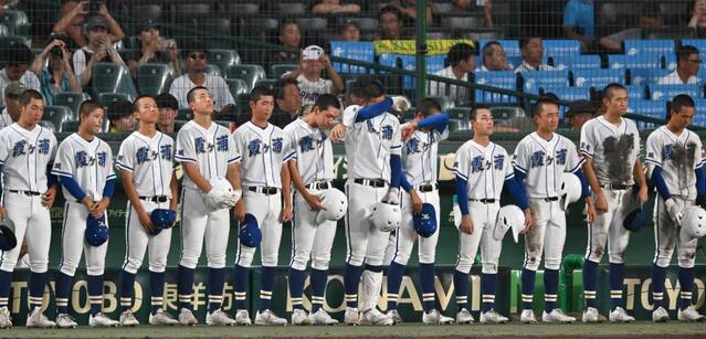 捕手にファウル直撃→球審合図で駆けつけたのは相手の三塁コーチ